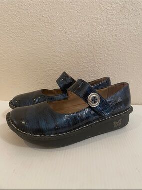 Algeria Paloma Mary Janr comfort shoes in a dark blur metallic finish size 38